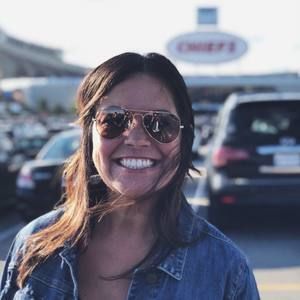 Meet your Posher, Yolanda